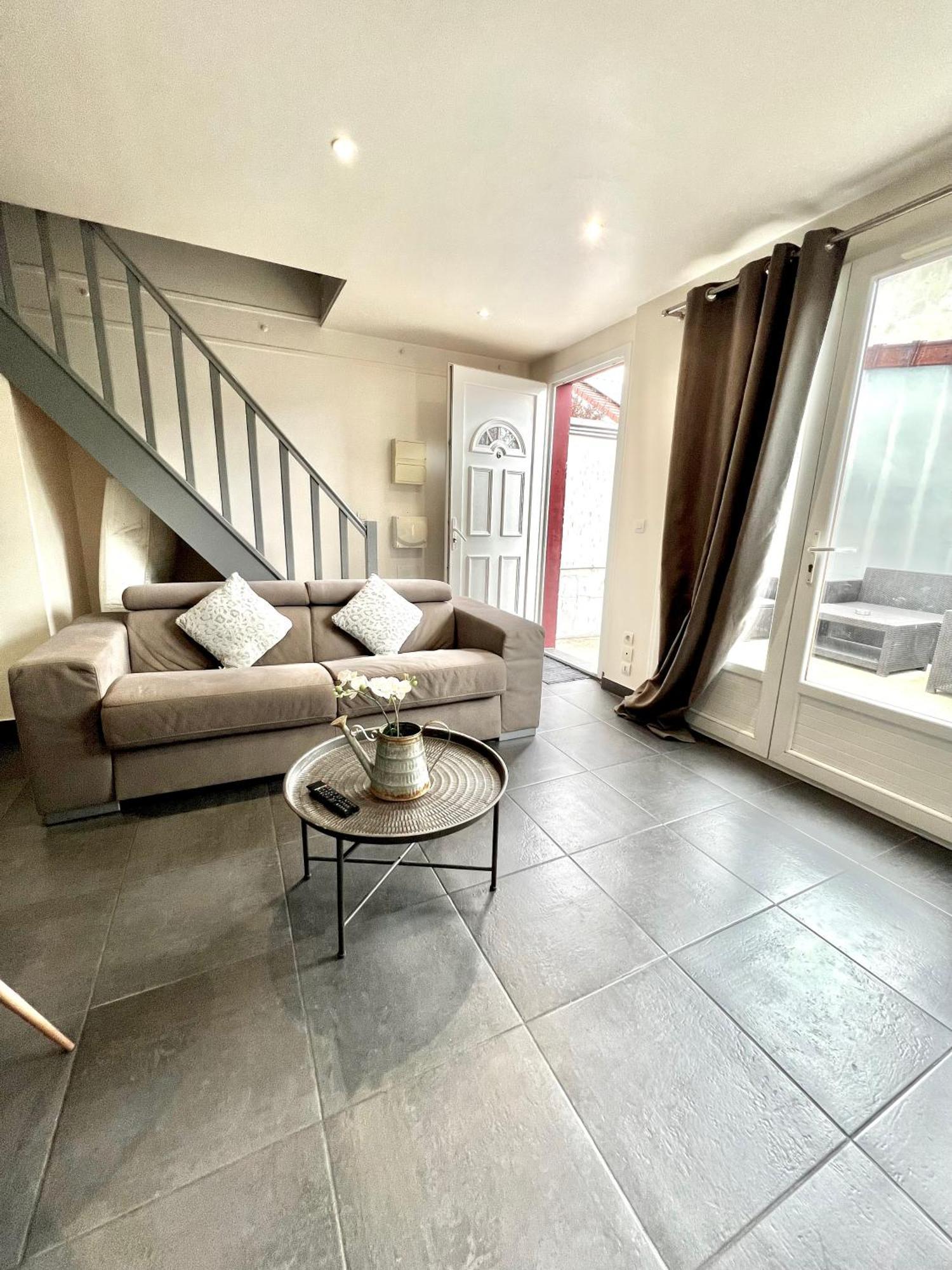 Fabulous Apartment Ac Lovely Terrace 10 Min Paris Витри-сюр-Сен Экстерьер фото